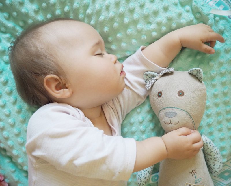 MyHummy Sleeping Aid Bear Review - Ever After With Kids